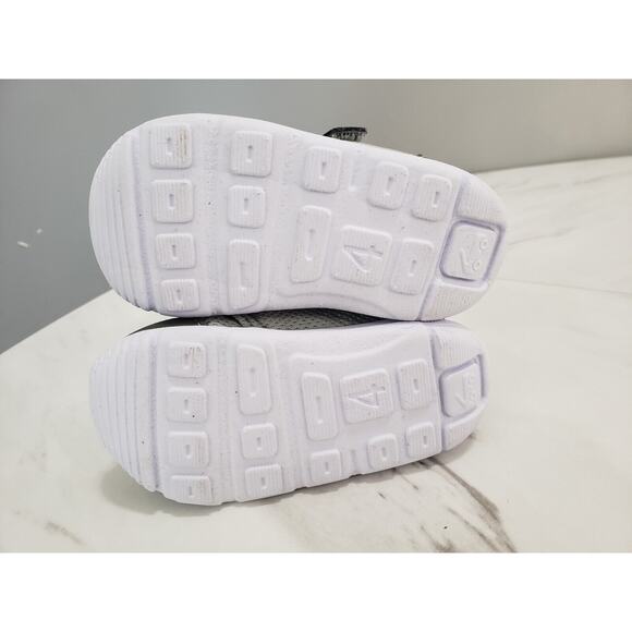 NEW EASY ON See Kai Run Stryker FlexiRun Shoe Baby Size 4 Infant Washable - Picture 6 of 7